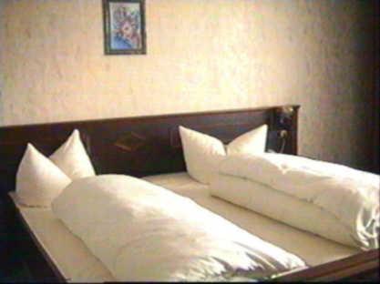 Hotel Restaurant Zur Krone Obersuhl 客房 照片